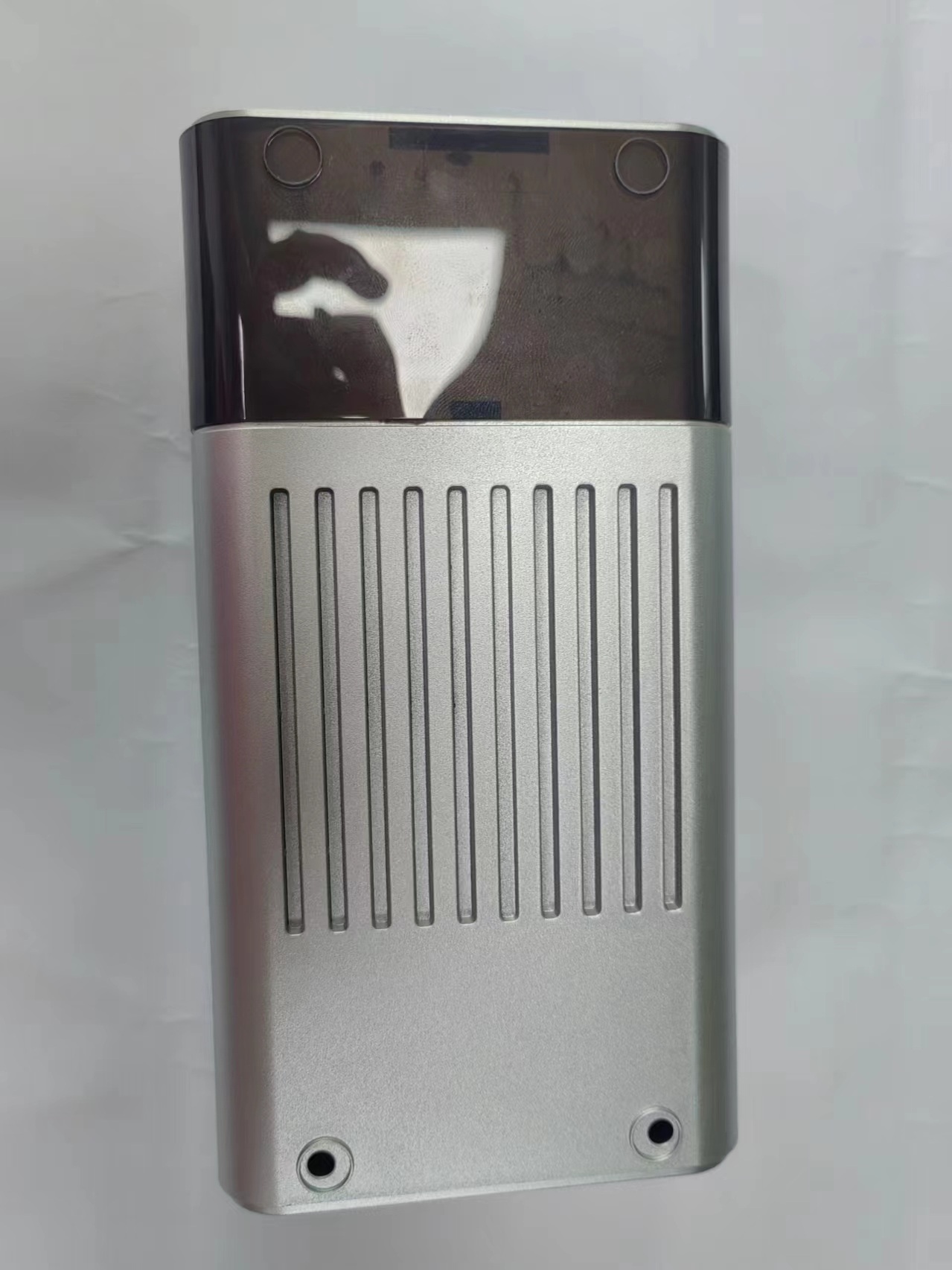 移动电源